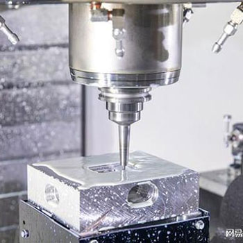 Tendencia de desarrollo del fresado CNC moderno.